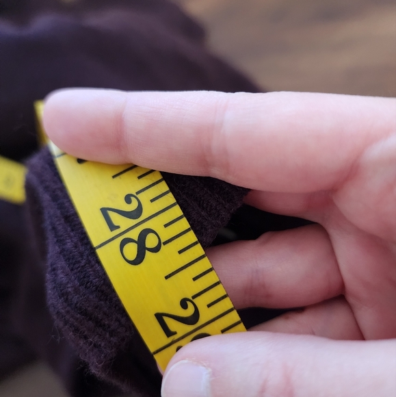 Men's Goodthreads Lambswool Burgundy Cardigan Shawl with Pockets - Picture 8 of 8